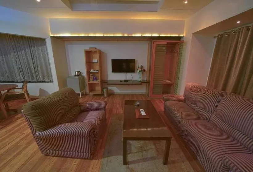 Hotelli Orient Crown, Kolhapur