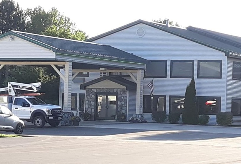 Отель Pleasant Moose Lodge