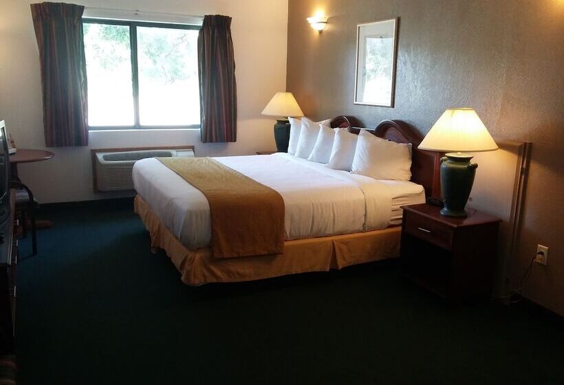 Отель Pleasant Moose Lodge