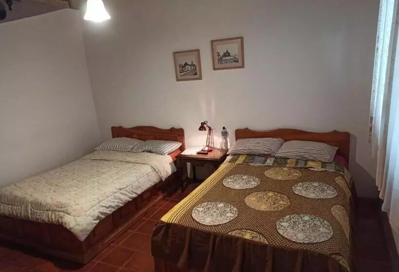 Quito Eco Lodge Airport   B&b