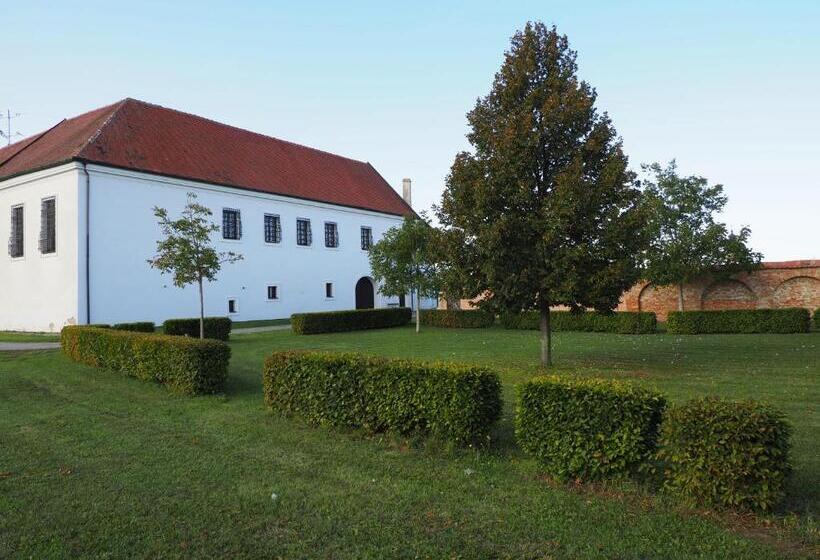 酒店 Chateau Zamek Cejkovice