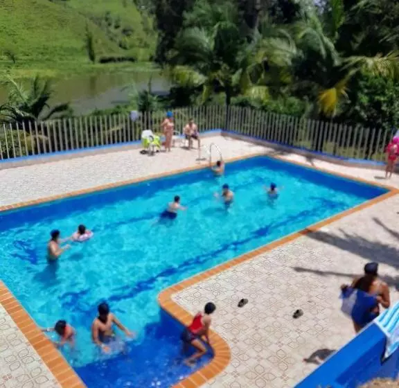 ホテル El Potrillo