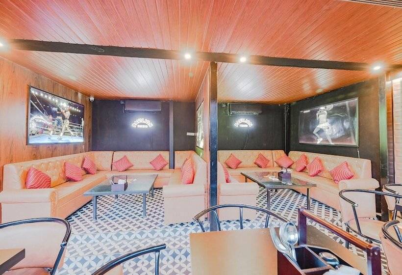 Fabhotel Prime Middleton   Nr Niladri Vihar Square