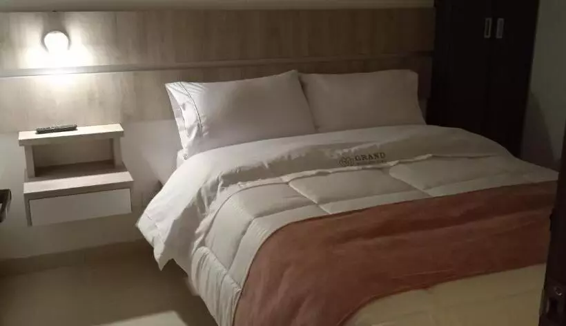 Hotelli Grand Boutique