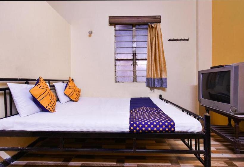 호텔 Spot On 75917 Green Palace