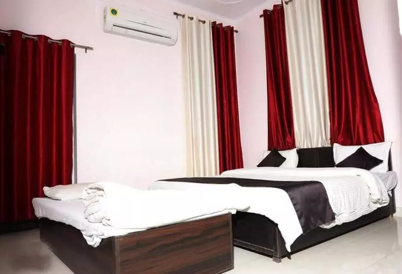 Hotelli The Forest View Resort