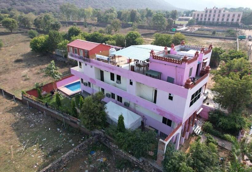 בית מלון כפרי The Forest View Resort