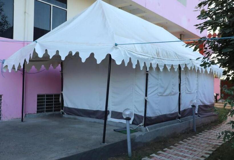 בית מלון כפרי The Forest View Resort