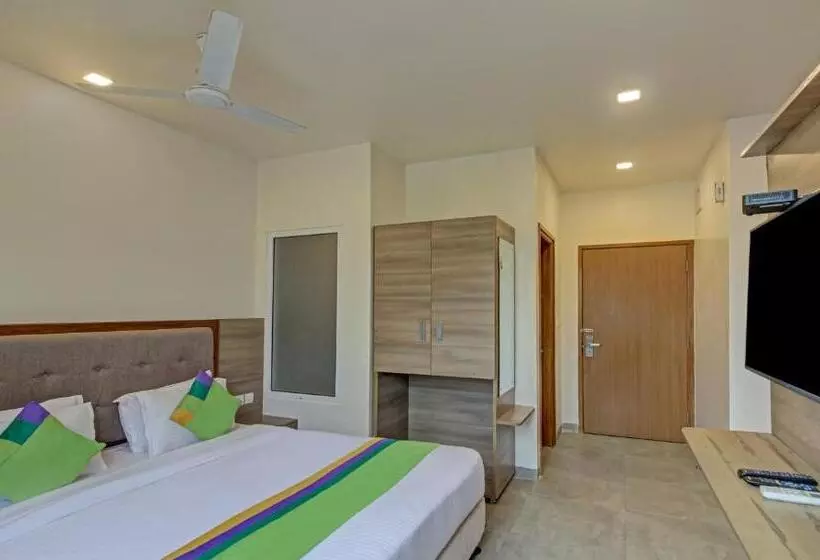 Itsy Hotels Tao Residency, 2 Minutes Walk From Baga Beach