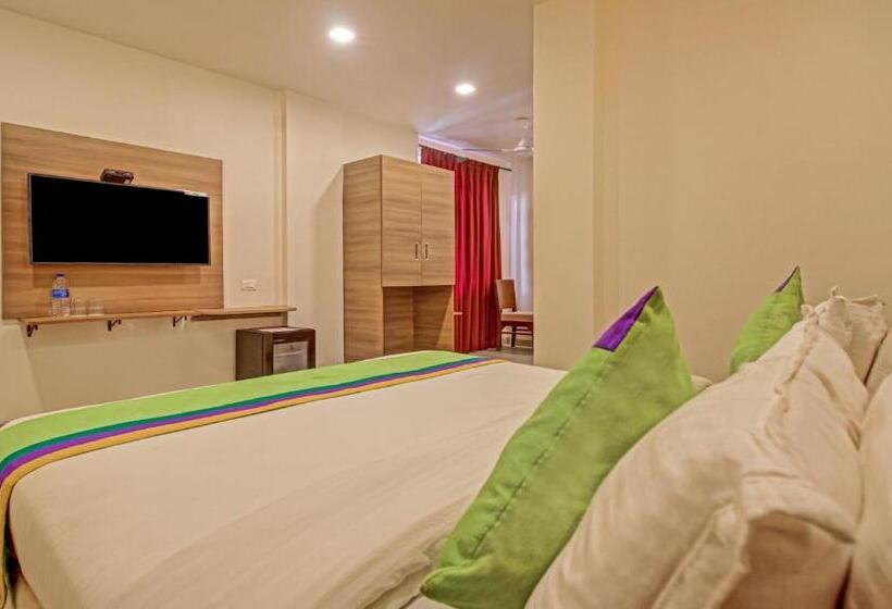 Itsy Hotels Tao Residency, 2 Minutes Walk From Baga Beach