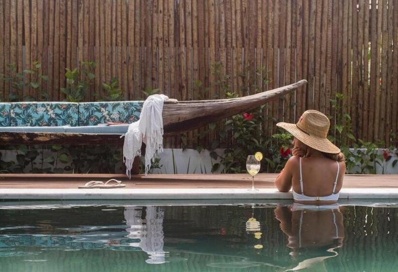 Пансион Akua Concept   Taipu De Fora