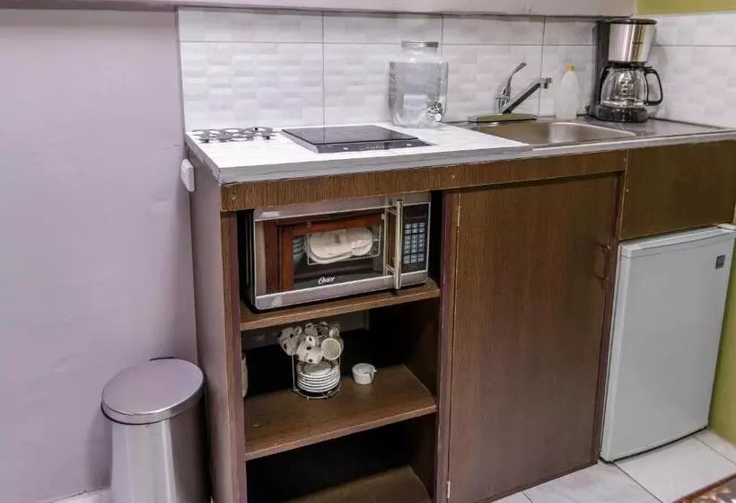 پانسیون Delcafetalcr