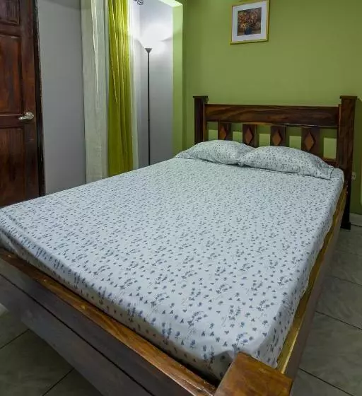 پانسیون Delcafetalcr