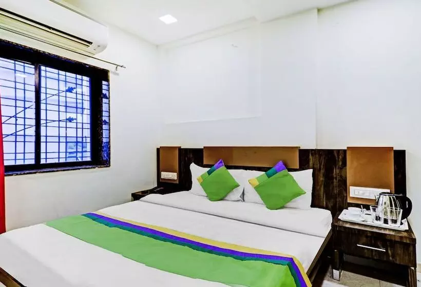 Treebo Trend Hotel Krishna