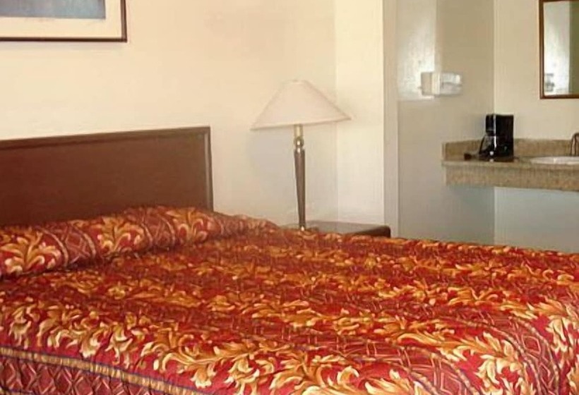 Holiday Motel Waynesburg