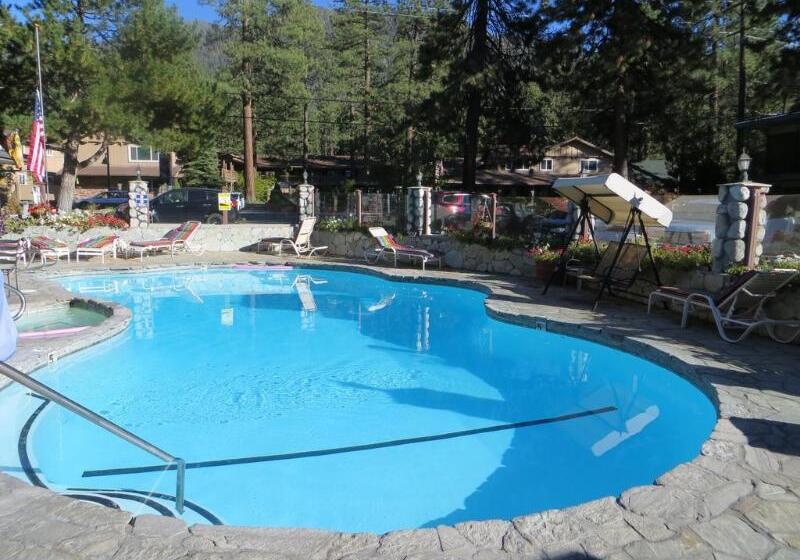 فندق Americana Village