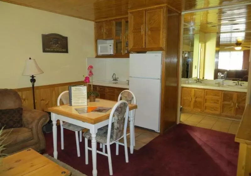 호텔 Americana Village