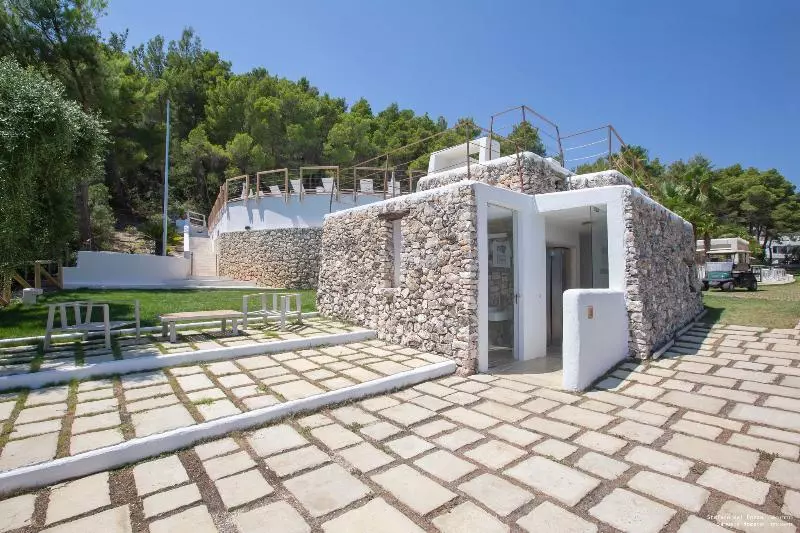 Отель Ah Premium Baia Dei Faraglioni