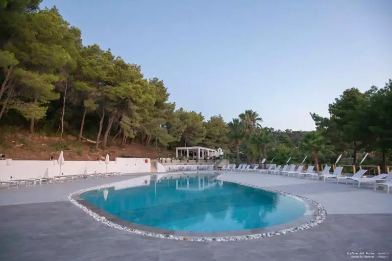 Отель Ah Premium Baia Dei Faraglioni