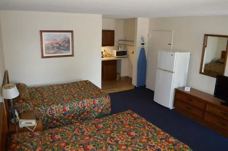 Отель Bluegrass Extended Stay