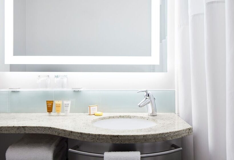 Club Quarters Hotel Times Square, New York