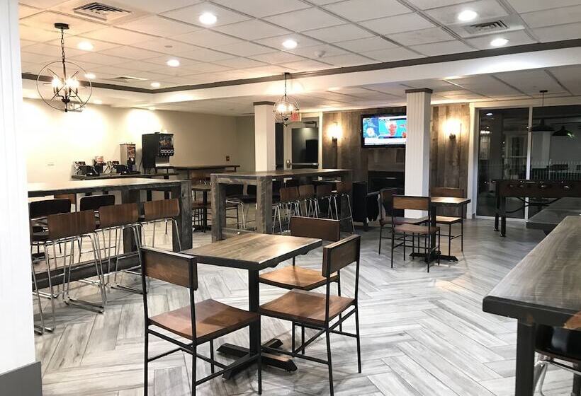 Hotel Cresthill Suites Suny University Albany