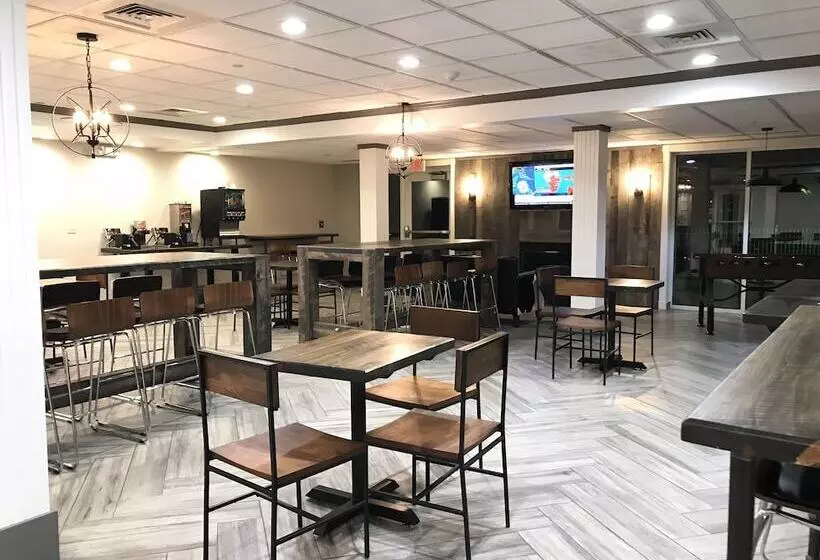 Hotel Cresthill Suites Suny University Albany