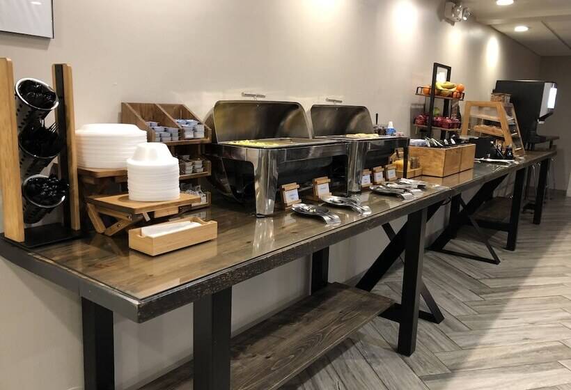 Hotel Cresthill Suites Suny University Albany