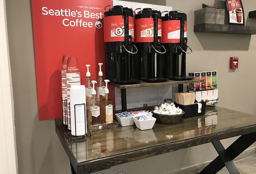 Hotel Cresthill Suites Suny University Albany