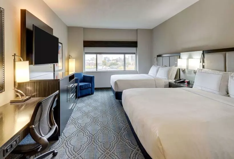 هتل Doubletree By Hilton St. Louis Forest Park