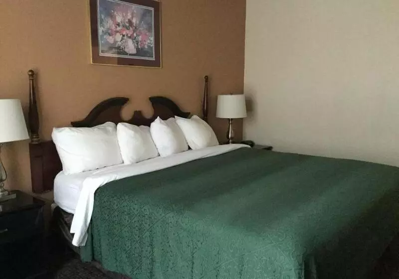 Отель Fairbridge Inn & Suites Poconos