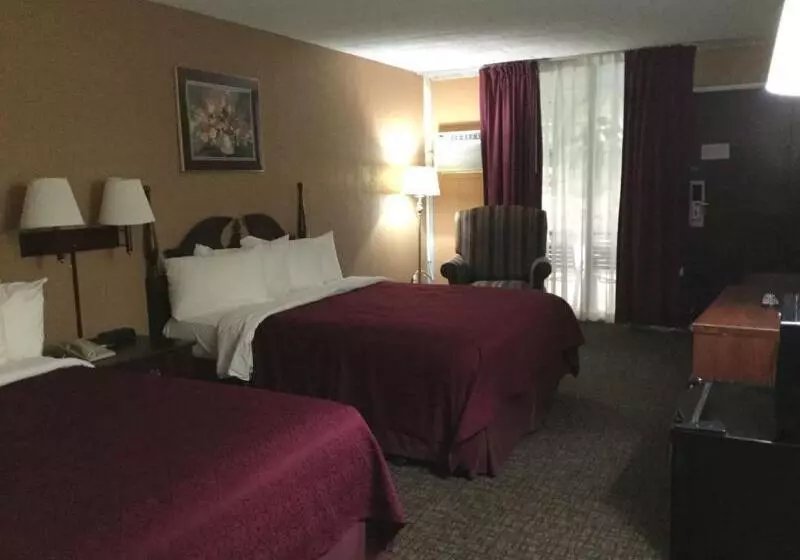 Отель Fairbridge Inn & Suites Poconos