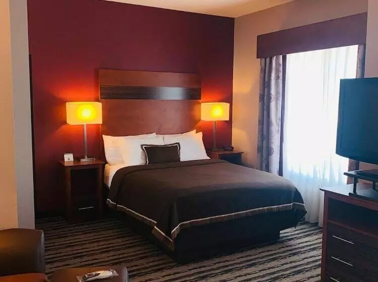 Отель Grandstay Residential Suites