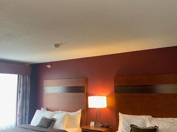 בית מלון כפרי Grandstay Residential Suites