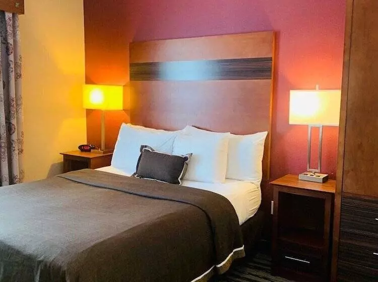 Отель Grandstay Residential Suites