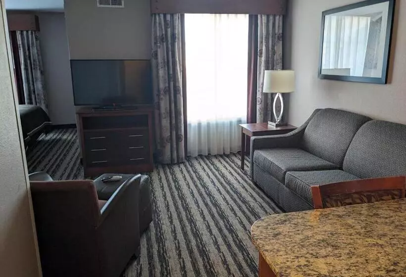 Отель Grandstay Residential Suites