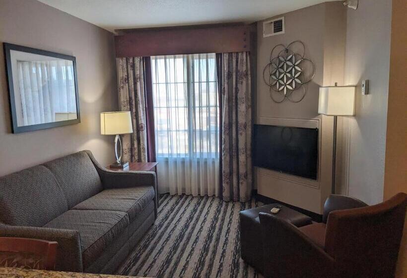 בית מלון כפרי Grandstay Residential Suites