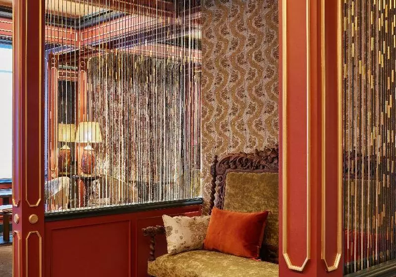 Hotel Hôtel De Montesquieu