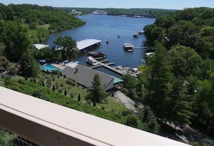 Отель Inn At Grand Glaize