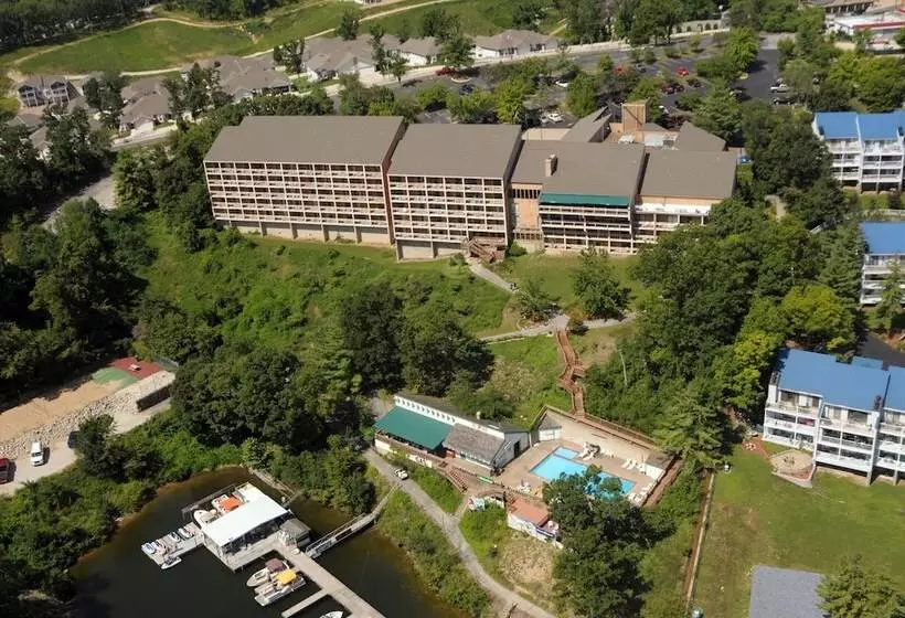 Отель Inn At Grand Glaize