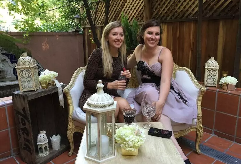 Отель Inn At Parkside