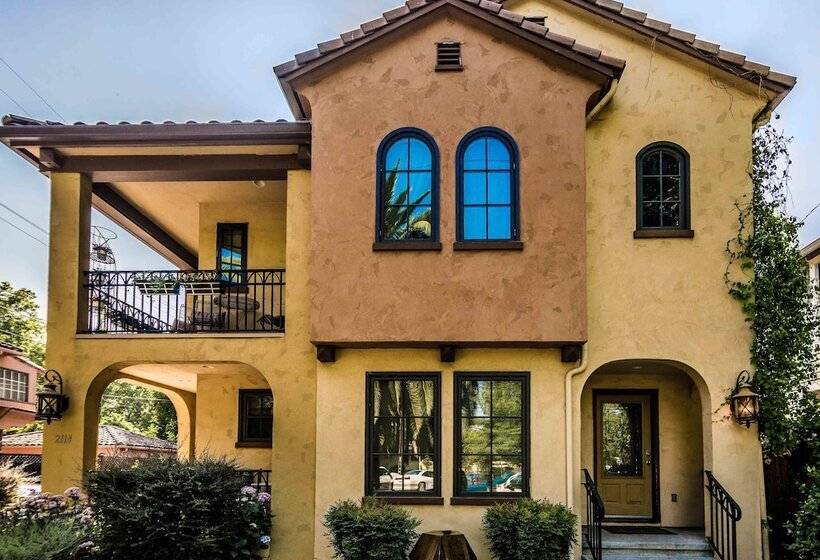 هتل Inn At Parkside