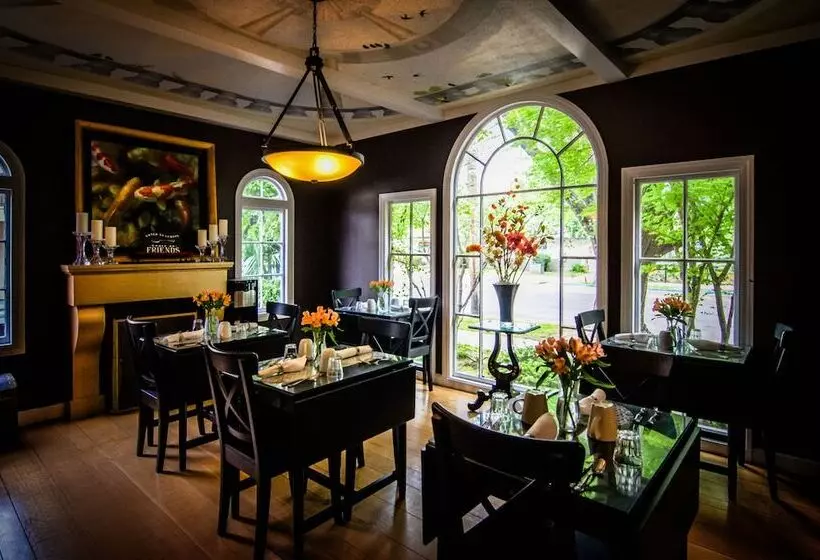 Отель Inn At Parkside