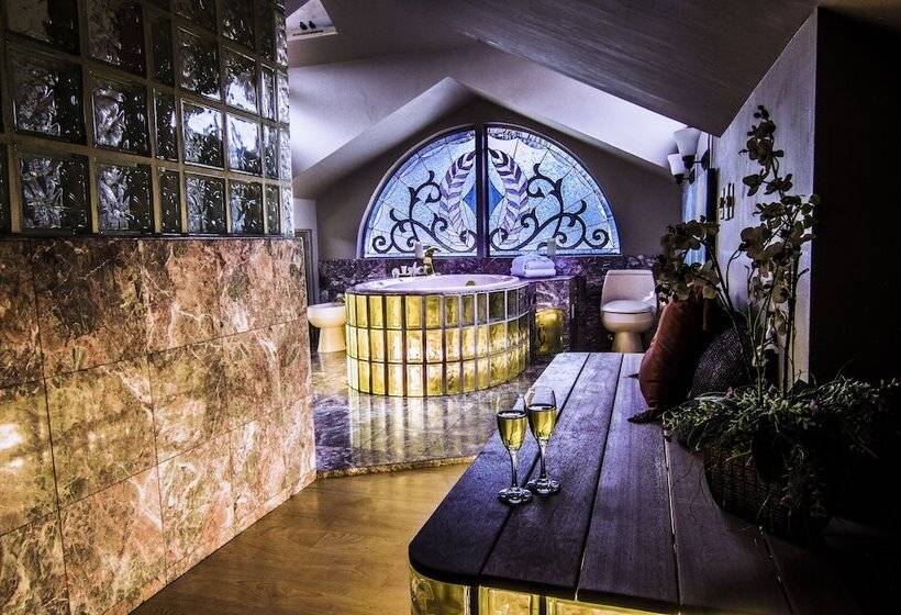 هتل Inn At Parkside