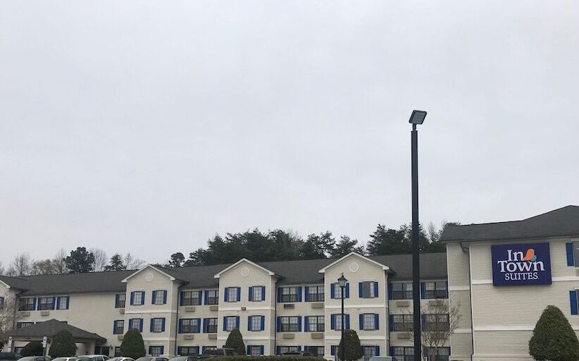 Hotel Intown Suites Extended Stay High Point Nc