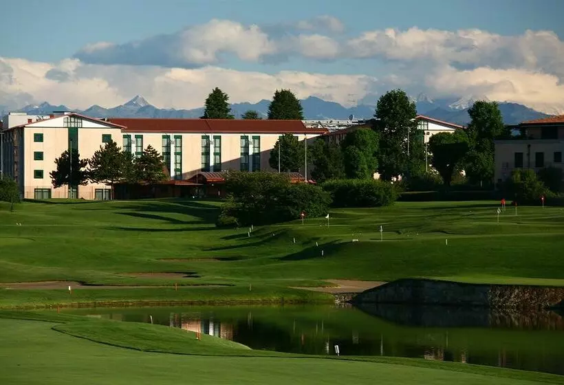 Szálloda Le Robinie Golf Resort