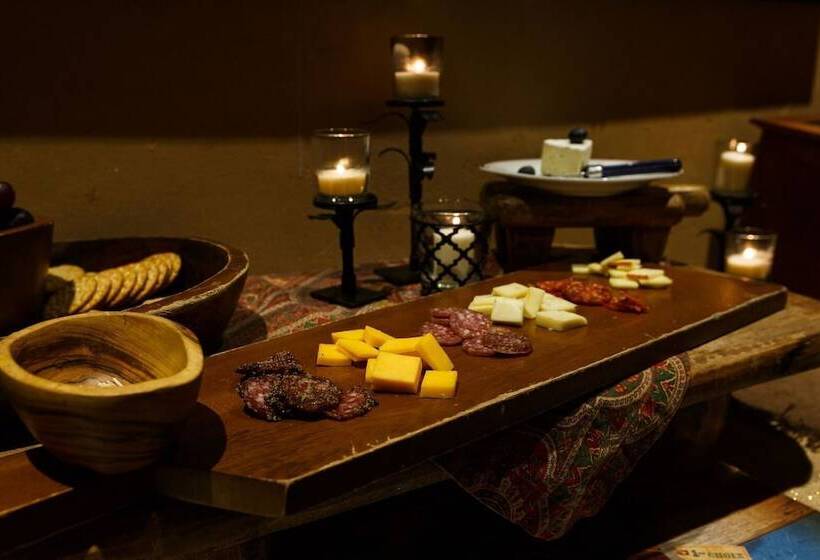 Отель Niwot Inn & Spa