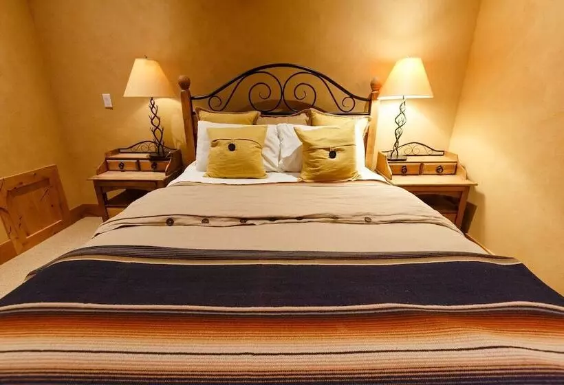 Отель Niwot Inn & Spa