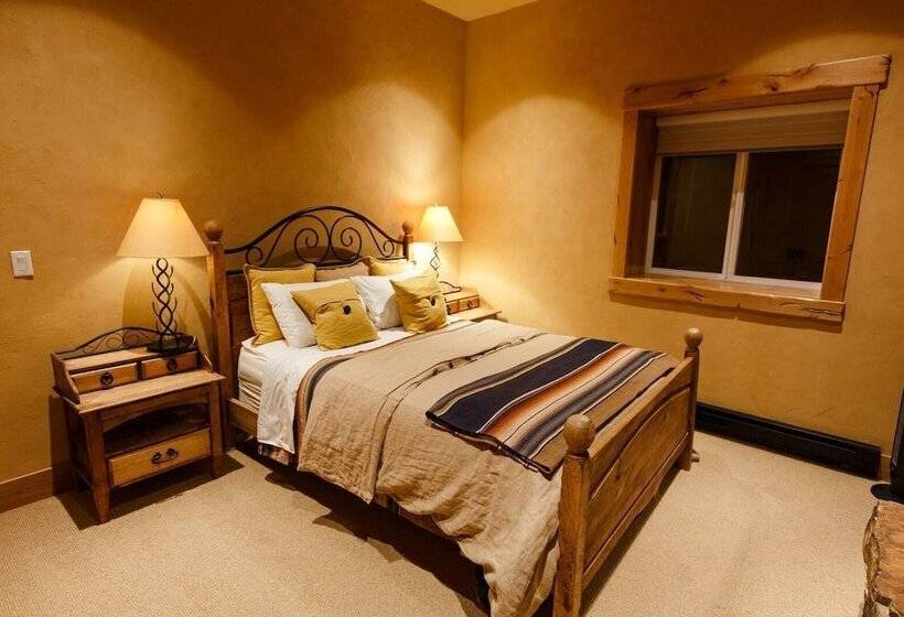 Отель Niwot Inn & Spa