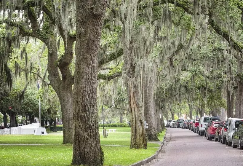 Отель Olde Harbour Inn, Historic Inns Of Savannah Collection
